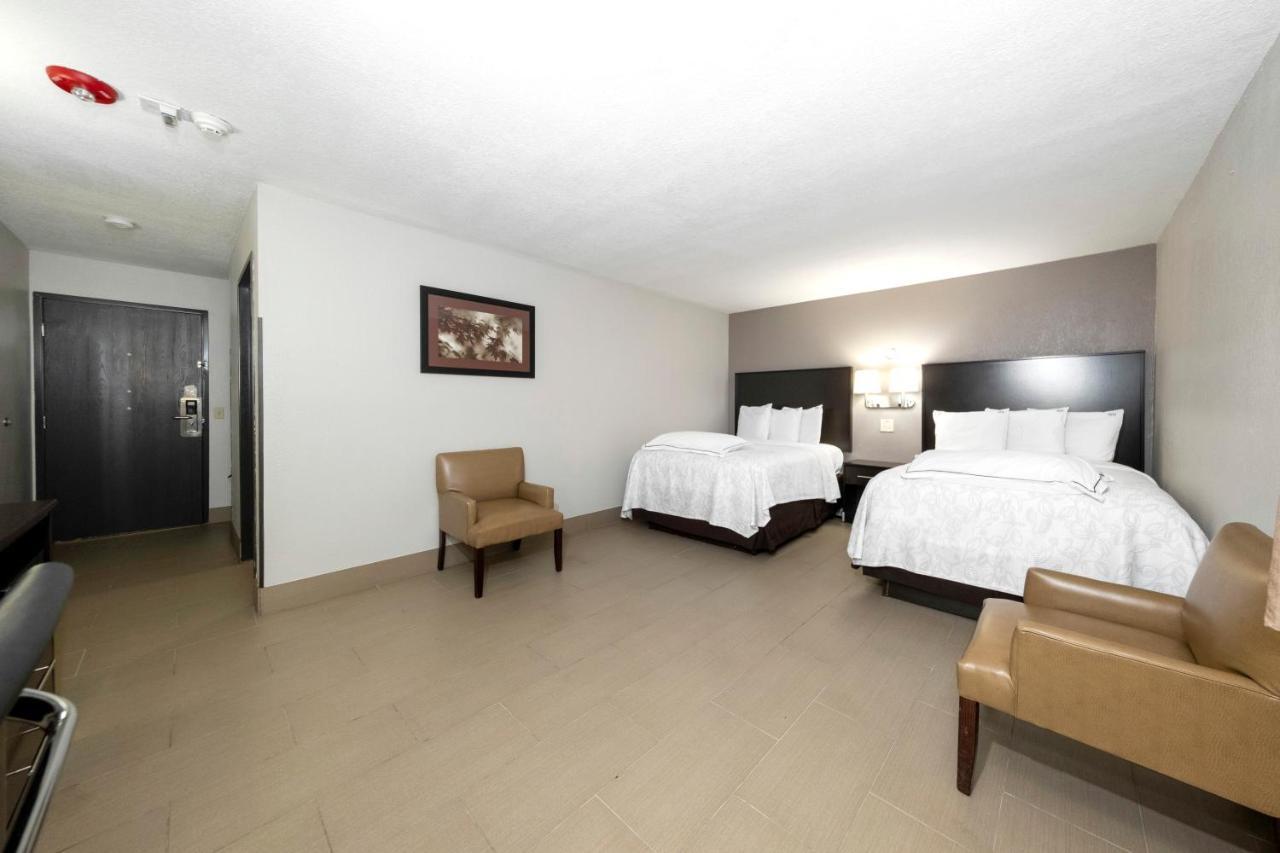 Red Roof Inn Plus+ Huntsville Εξωτερικό φωτογραφία
