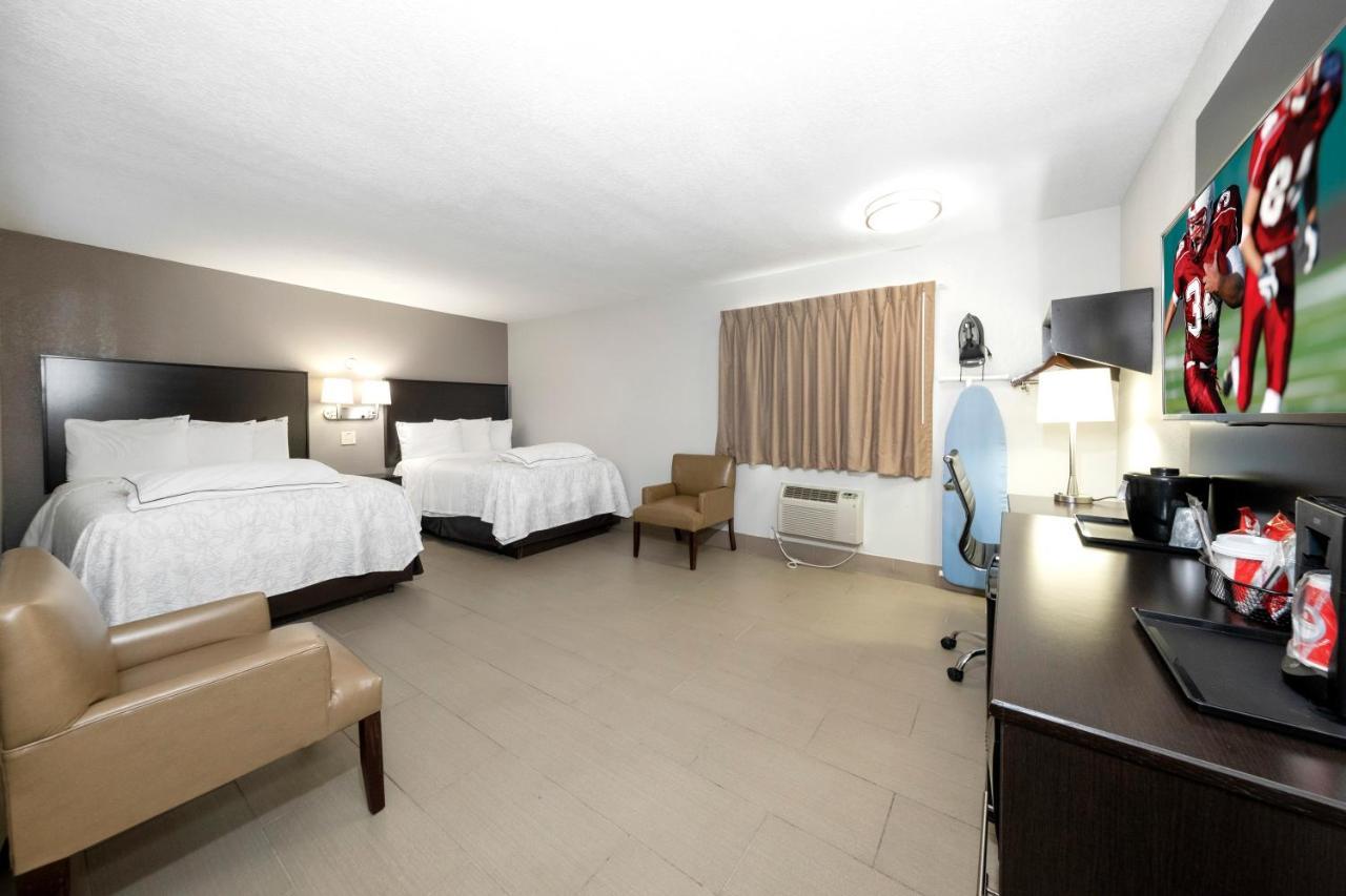 Red Roof Inn Plus+ Huntsville Εξωτερικό φωτογραφία