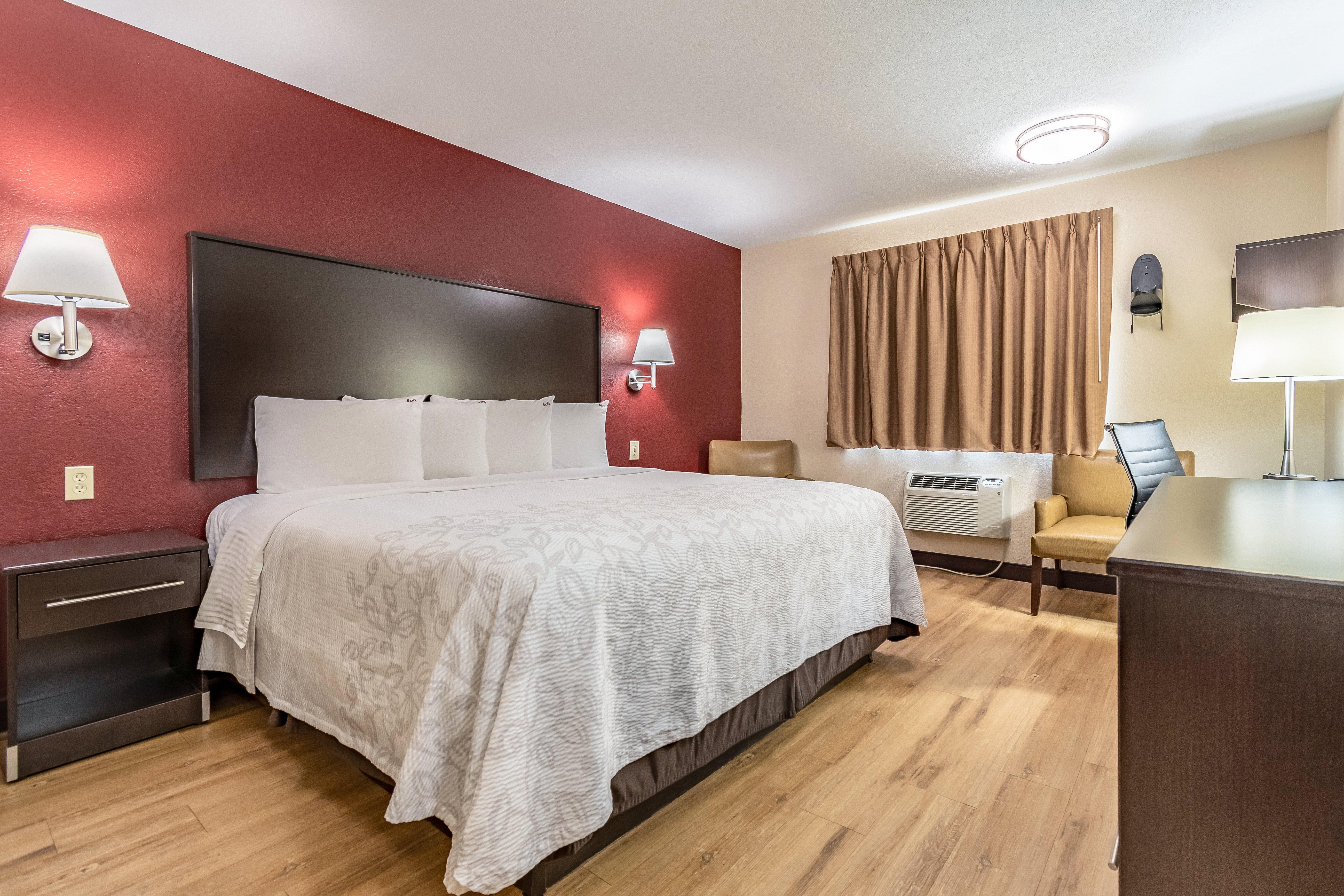 Red Roof Inn Plus+ Huntsville Εξωτερικό φωτογραφία