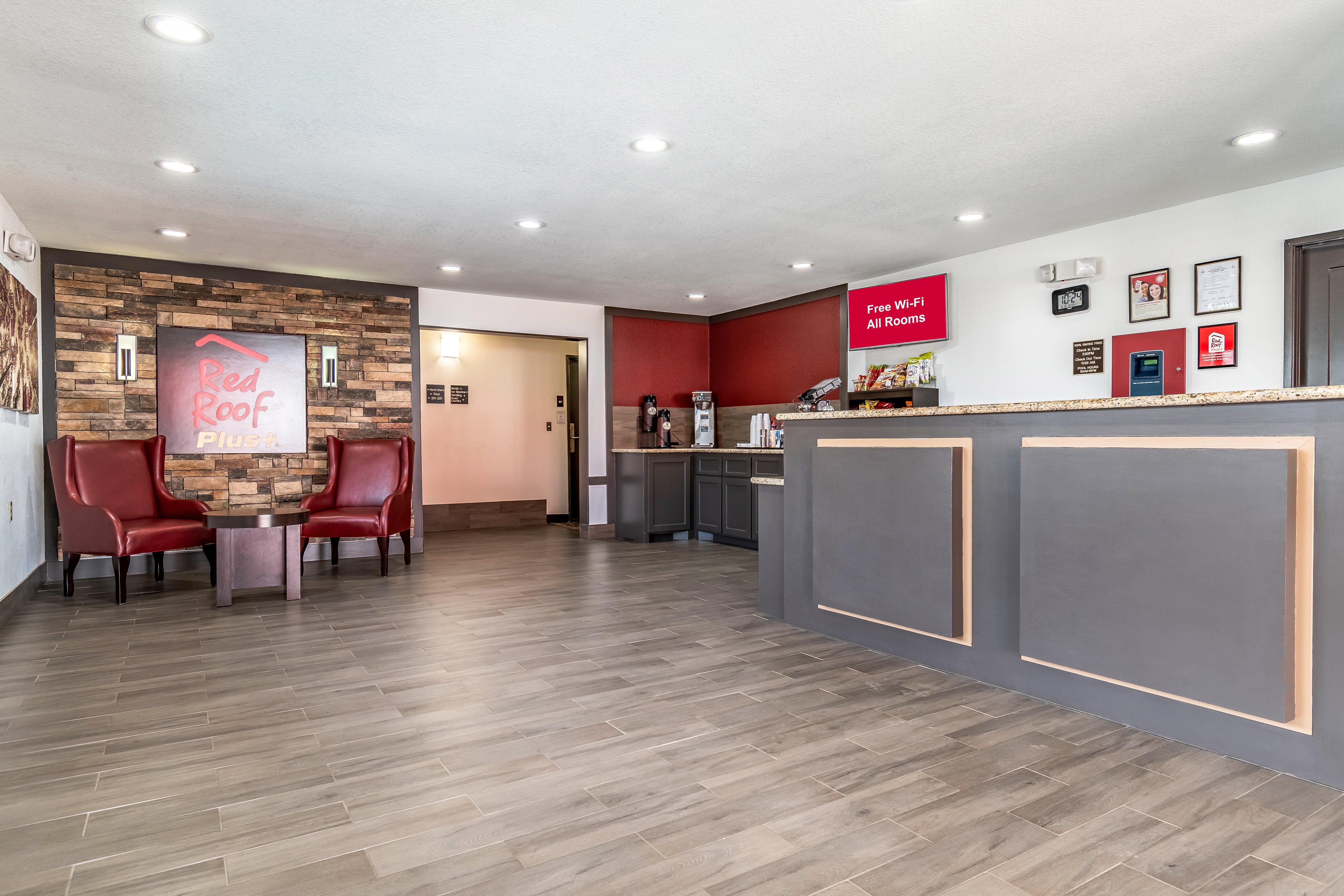 Red Roof Inn Plus+ Huntsville Εξωτερικό φωτογραφία